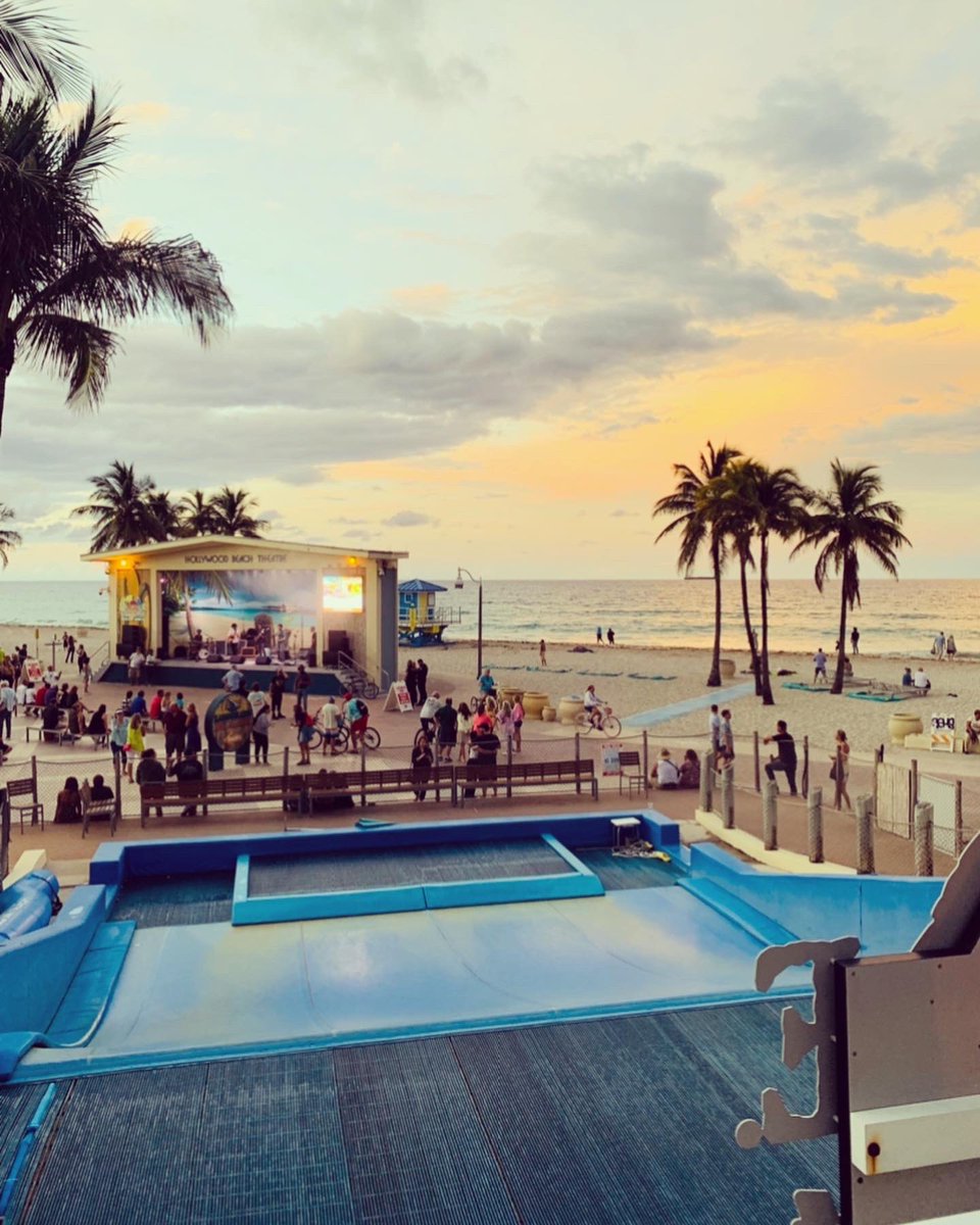 BrookeL43's tweet photo. Until next time Miami ✌🏼🌆. What a time https://t.co/3dtWm2HyJQ