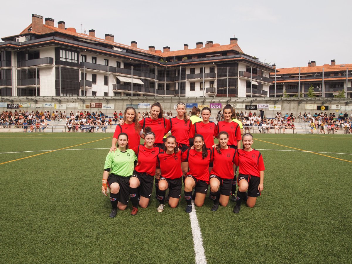 leartigol's tweet photo. Leartineskak.
MUTRIKU F.T. 2:0 Usurbil F.T.
#LEARTIGOL #LEARTINESKAK
#FutbolaHerritikEtaHerriarentzat #GuBagara
#ElkarZainduzIrabazikoDugu https://t.co/fUY0M0dkjq