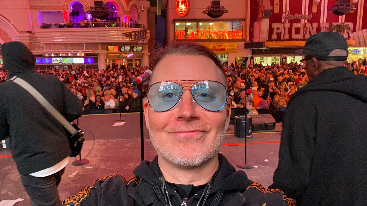 jm6string's tweet photo. @zennioptical  Good people! Who needs some new specs?! Feel free to use my discount code ZBE164175R at checkout to get 10% off your entire purchase at Zenni! https://t.co/zJ0iSFRgwZ
#JMo #Zennioptical https://t.co/bWKf89rWRk