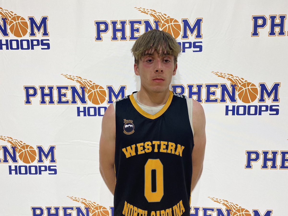 Big game for Caleb Senyo <a href="/CalebSenyo/">Caleb Senyo</a> (<a href="/nlpb_/">NLPB</a>). Finished the game with 27 points. Has the ability to create off the bounce for himself or his teammates. Extremely crafty playmaker. #PhenomG3