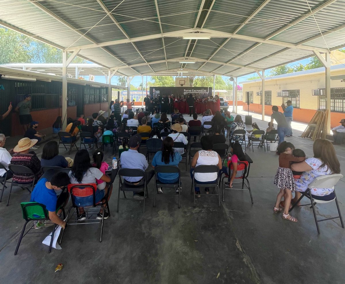 lasfiestaspitic's tweet photo. La Ruta Cultural 5 inició hoy en La Victoria, donde disfrutamos del taller de pintura; la obra La rosa de los vientos con La Cachimba Teatro y también de la participación del Coro de Adultos Mayores de ISSSTESON.

Continuará en San Pedro El Saucito 😉🙌

#FiestasDelPitic2022 https://t.co/C7tiuIqudX