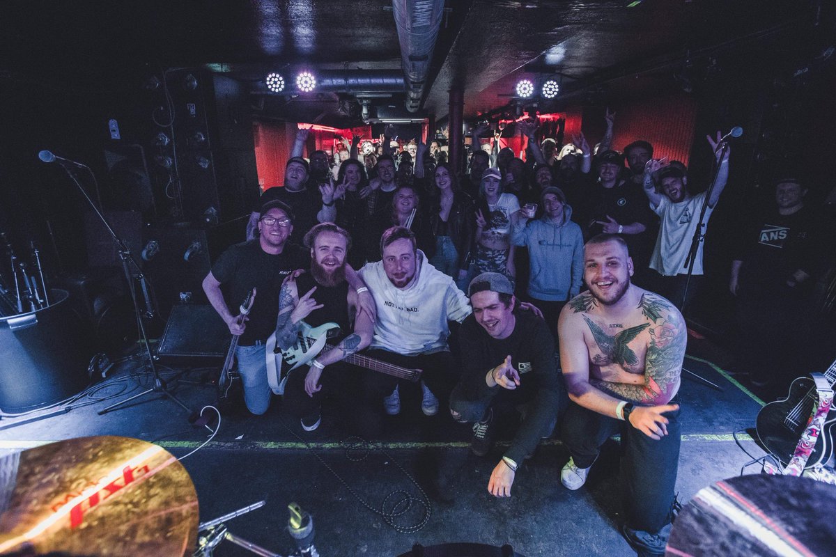 What an incredible send off.

Thank you to everyone that came out tonight, massive shout out to all the bands we played with.

And a huge thank you to everyone that came out to say good bye! 

It was an honour. 

Horizons x

📸 <a href="/PeterDoesPhoto/">Peter Brown</a>