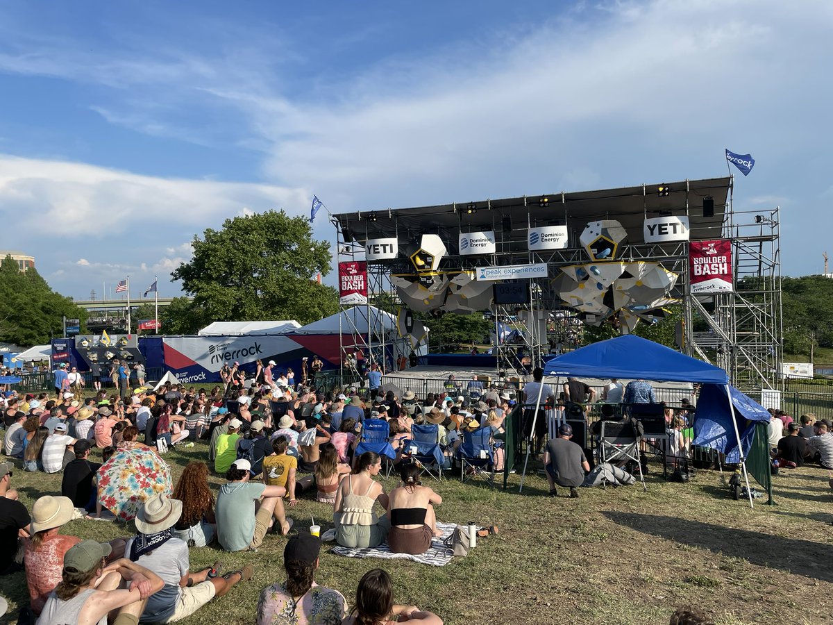 RiverrockRVA's tweet photo. The #RiverrockRVA bouldering comp is always a crowd favorite. Final round coming up later tonite! #RockTheOutdoors @PeakExperiences https://t.co/NPUkvPf4tP