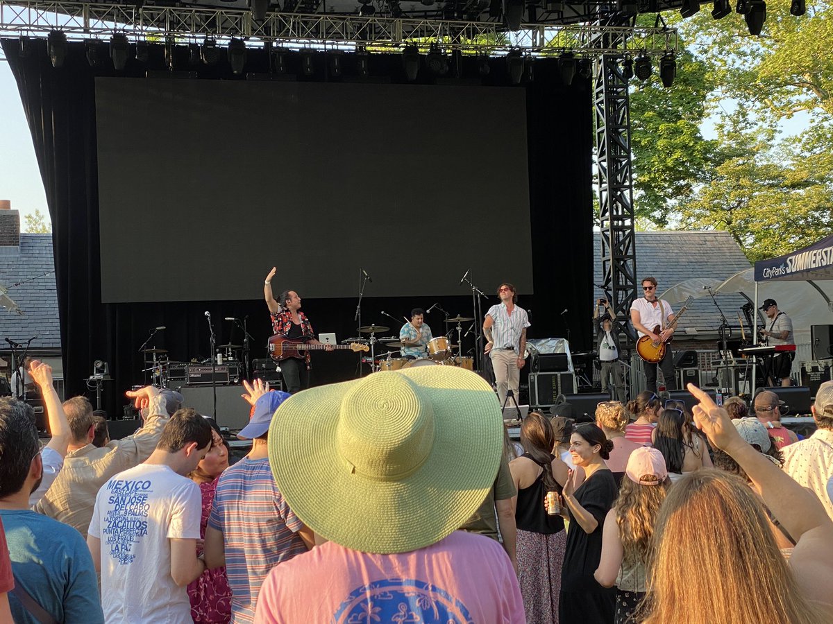 soundmind_live's tweet photo. .@aauthorsmusic bringing the energy at #SoundMindFest ๐ง ๐ถ
Stream live on @tiktok_us: https://t.co/UlqLSv2jOP https://t.co/wX7ZeyWRu4