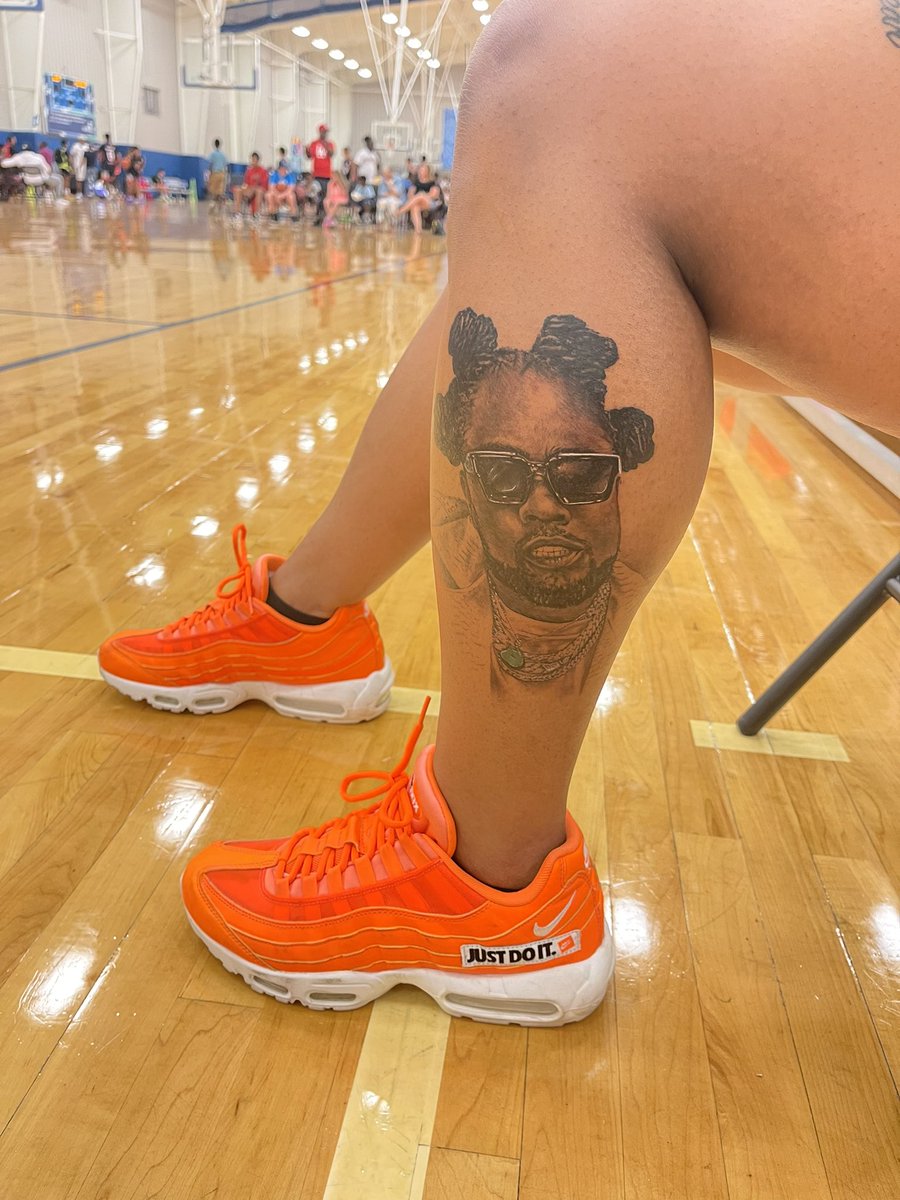 HoopsHope_HEART's tweet image. Hey Siri Play Wale - Ambition 🥶😍

@Wale tattoo 💯 by XrayVisionz at Ink Dreams Tattoo 

Tag @Wale