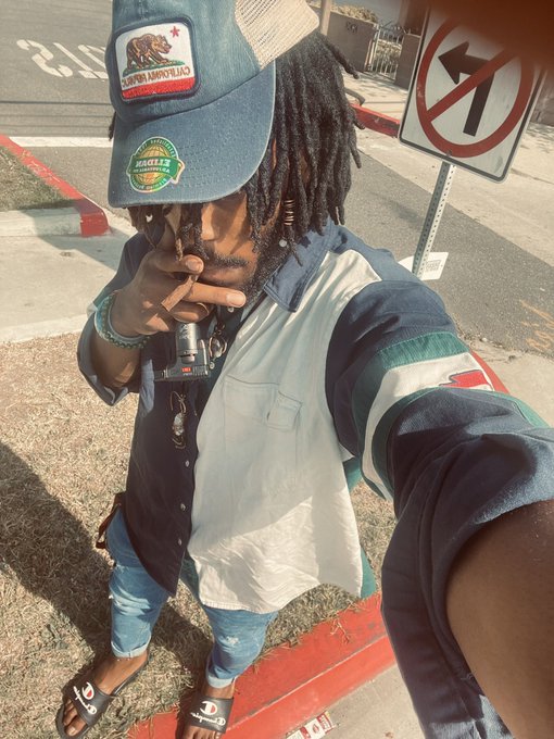 Good Vibes &amp; Dope aesthetics 🖤 #Divinemasculine #goodenergy ✨ https://t.co/WrxmWXP1H3<a href="/tag/divinemasculine"class="tags">#Divinemasculine</a><a href="/tag/goodenergy"class="tags"><span>#goodenergy</span></a>