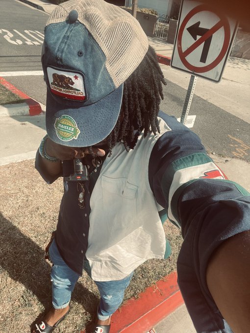 Good Vibes &amp; Dope aesthetics 🖤 #Divinemasculine #goodenergy ✨ https://t.co/WrxmWXP1H3<a href="/tag/divinemasculine"class="tags">#Divinemasculine</a><a href="/tag/goodenergy"class="tags"><span>#goodenergy</span></a>