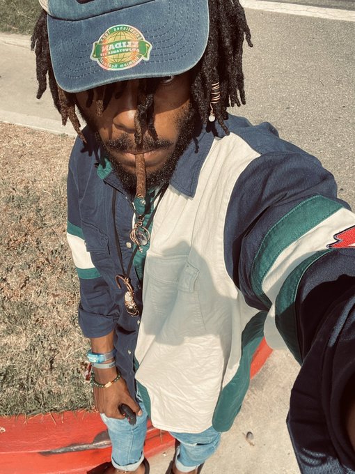 Good Vibes &amp; Dope aesthetics 🖤 #Divinemasculine #goodenergy ✨ https://t.co/WrxmWXP1H3<a href="/tag/divinemasculine"class="tags">#Divinemasculine</a><a href="/tag/goodenergy"class="tags"><span>#goodenergy</span></a>