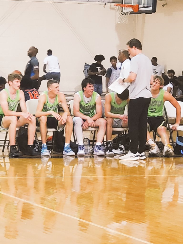 ShebaThomas10's tweet photo. Don't have stats but these 5 played great today 👏 2-0 Timberwolves Green! Thx @JakeBirdsong! https://t.co/eh0ThOlbMt