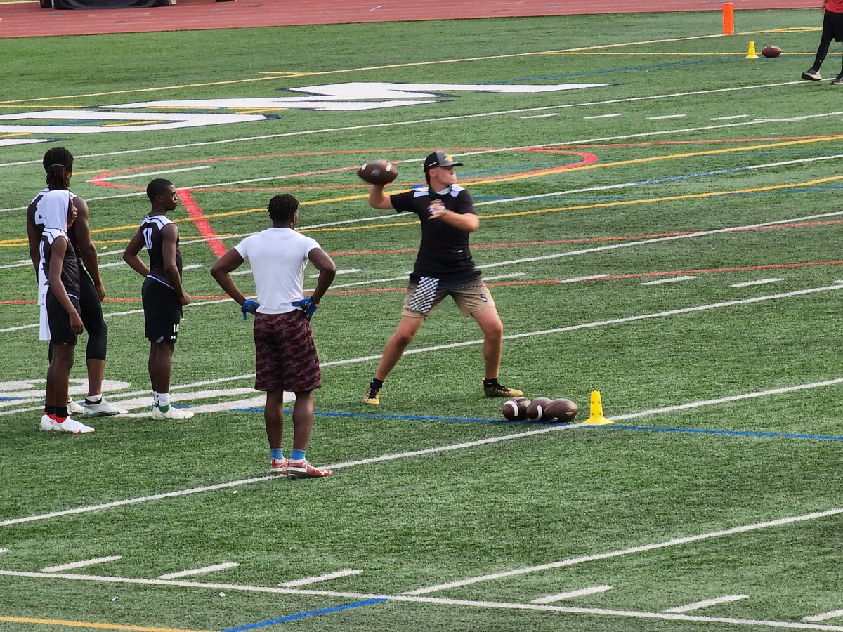 Last camp of the day <a href="/DannyBittingJr/">Danny Bitting Jr</a> Wilson QbX camp