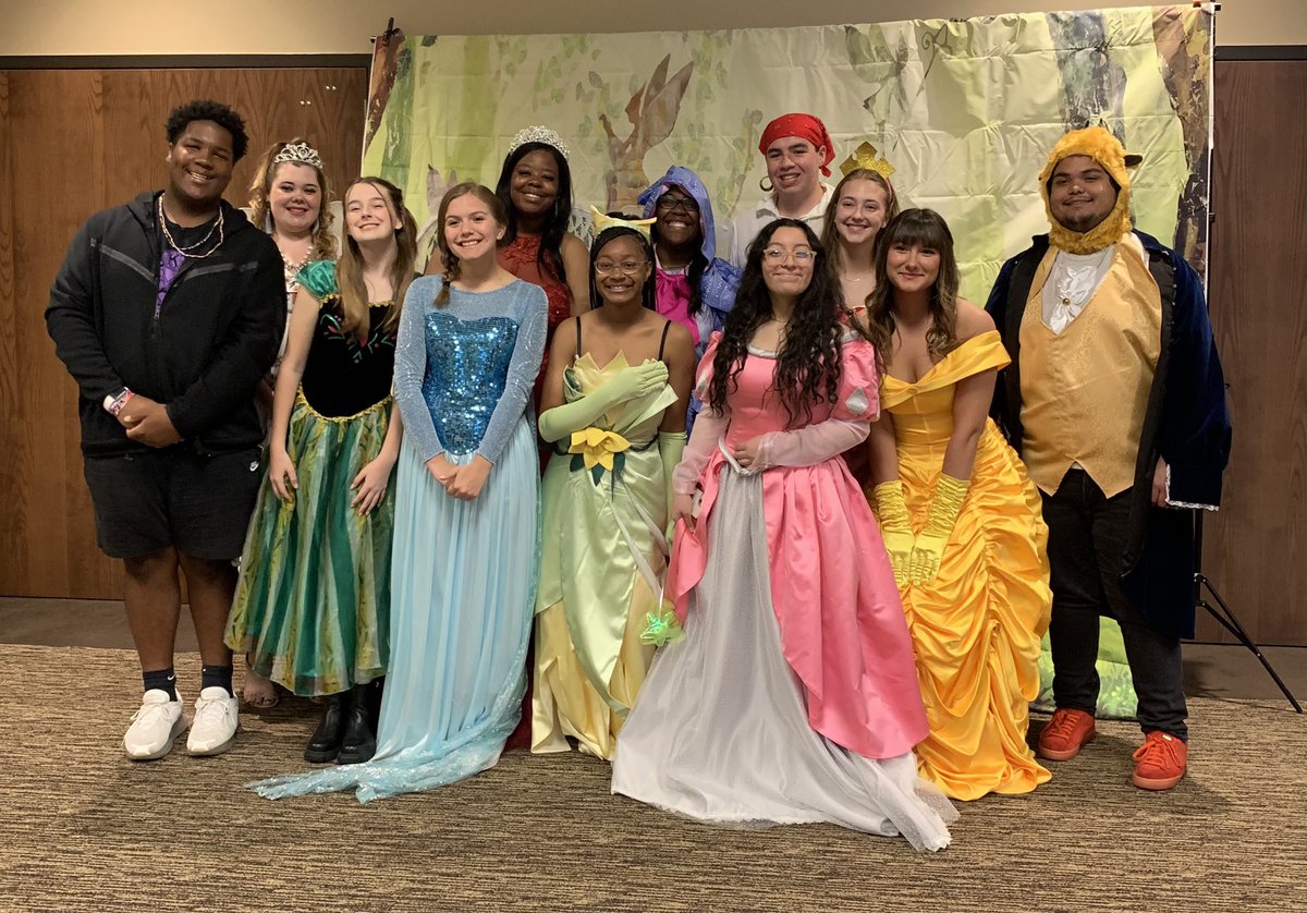 Such wonderful volunteers! Fairytales and Fireflies 💜#specialneedsprom2022