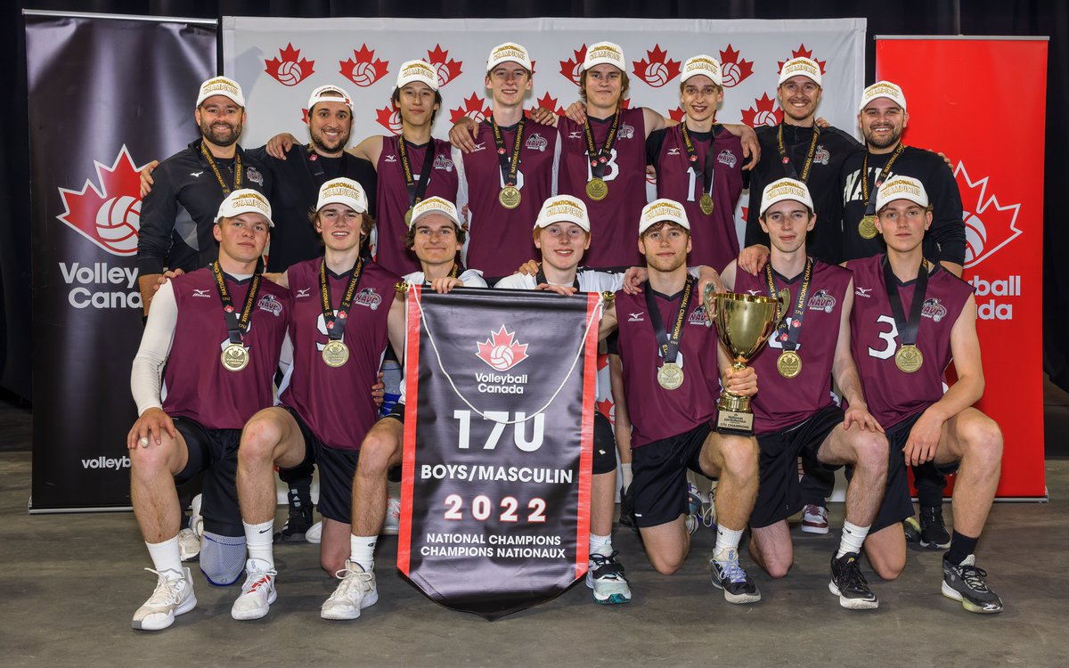 VCNationals's tweet photo. NATIONAL CHAMPIONS!
🏆

CONGRATULATIONS to the @NAVC_Griffins 17U Boys team.
Winning #VCNats Gold 🥇 over the @PakmenVball Gold boys🥈 in a close, exciting match played by both teams, with the Griffins winning 2-1 (23-25, 25-21, 15-11).

🥉 won by @204Volleyball Gold https://t.co/23mkrKoVQb