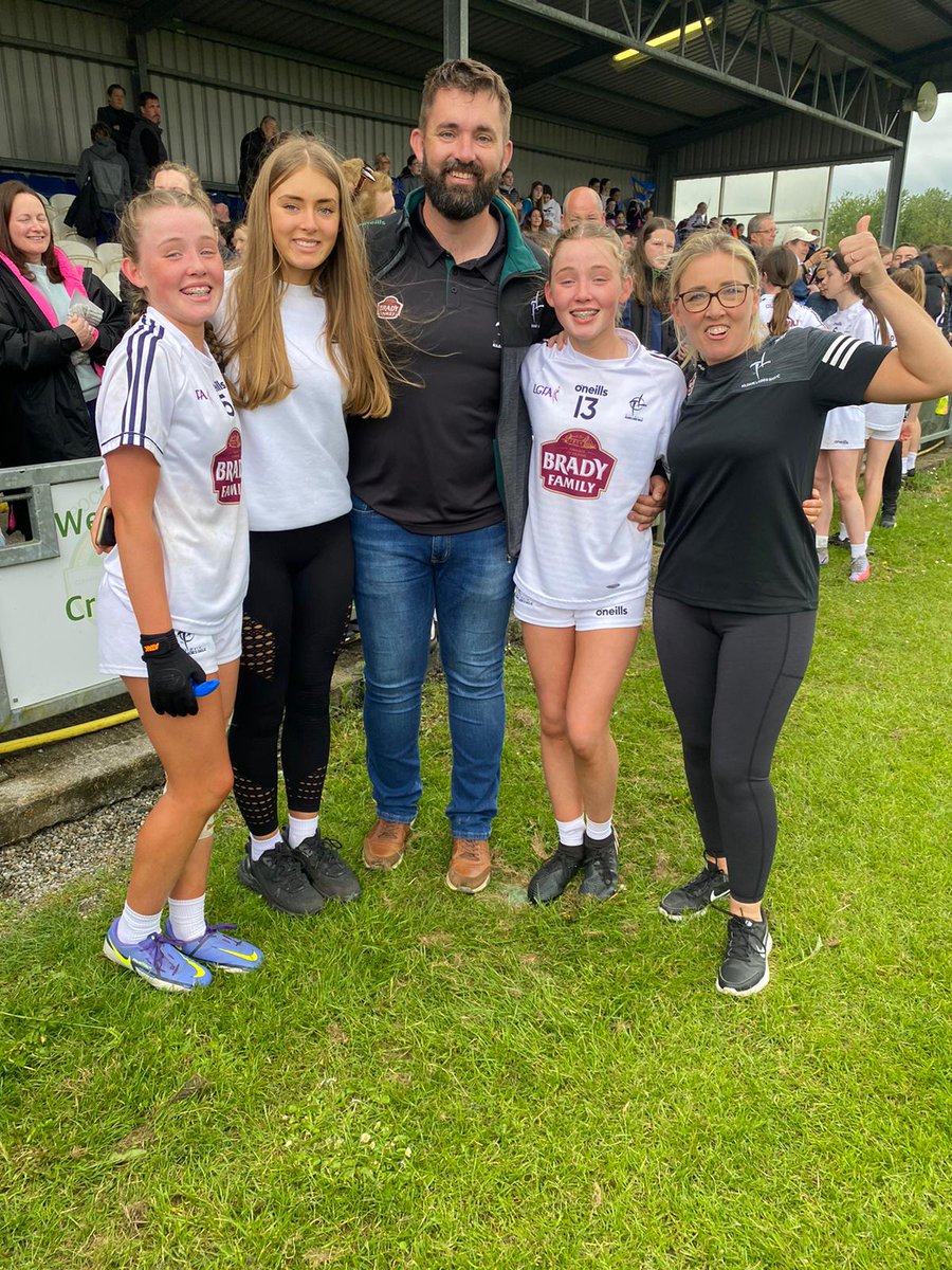 frogmahon's tweet photo. I don't tweet too often, but what a feeling... #allirelandchampions #prouddad #fatherofdaughters #KildareLGFA https://t.co/CGVFkRtEgi