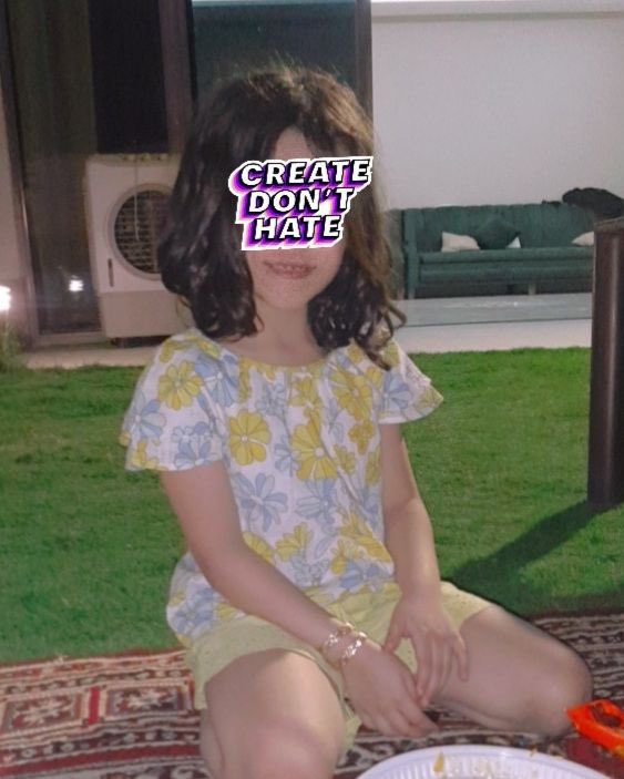 ( انتي أخر العنقود في قلبي ، وأخر حبّه ).