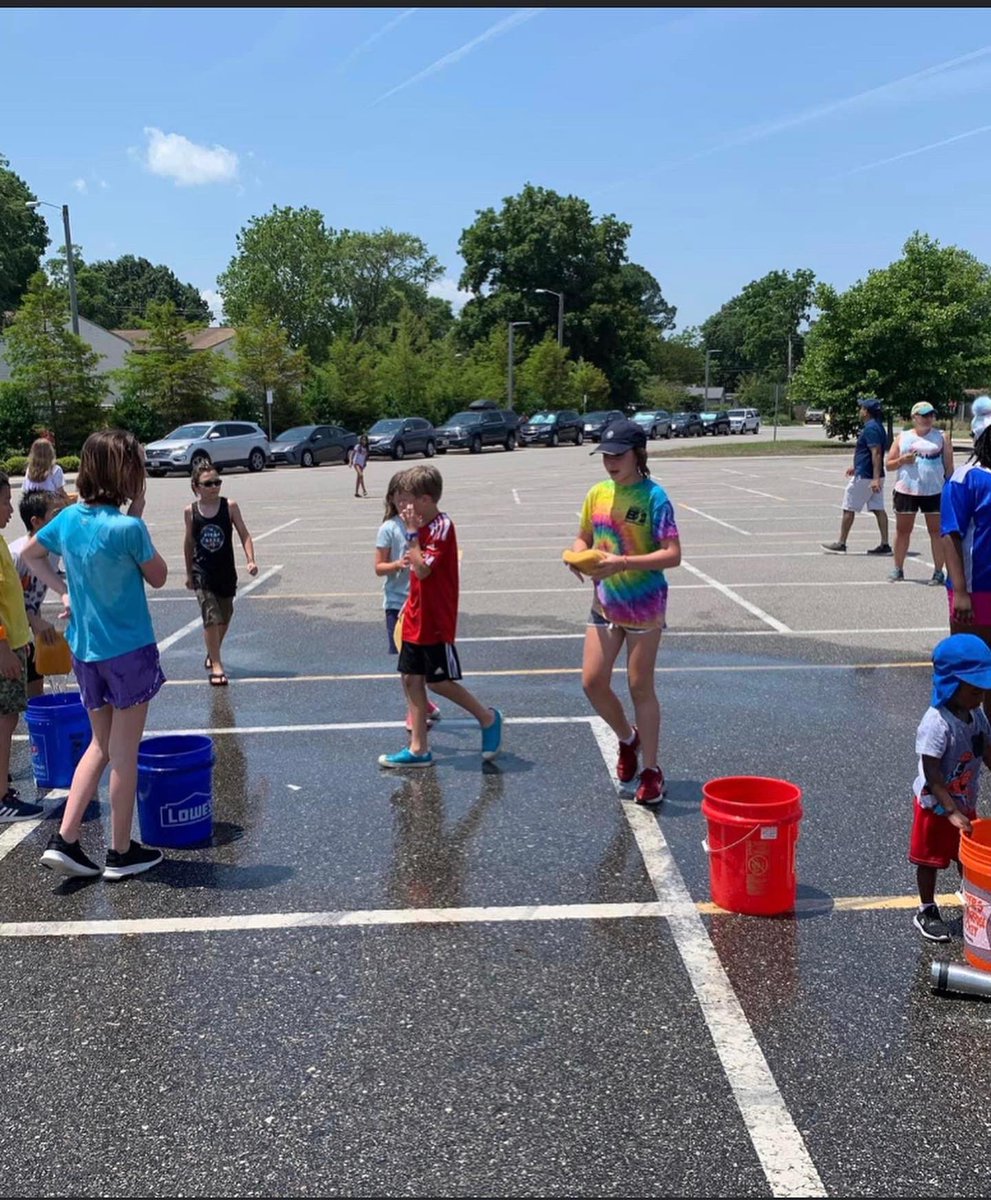BrickellPTA's tweet photo. #ODSSpringFling was a great success. So happy to have another fun event for our ODS families @BrickellAcademy
FYI- we have great innovators- Lots of eggs survived the drop from the Art Balcony! ππ» #odspta #vbschools #odsspringfling https://t.co/Sm23aCE1W1