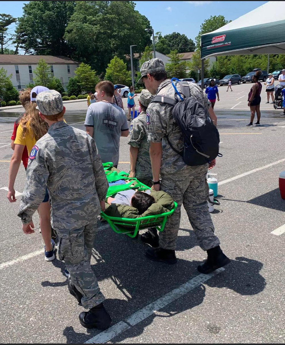 BrickellPTA's tweet photo. #ODSSpringFling was a great success. So happy to have another fun event for our ODS families @BrickellAcademy
FYI- we have great innovators- Lots of eggs survived the drop from the Art Balcony! ππ» #odspta #vbschools #odsspringfling https://t.co/Sm23aCE1W1