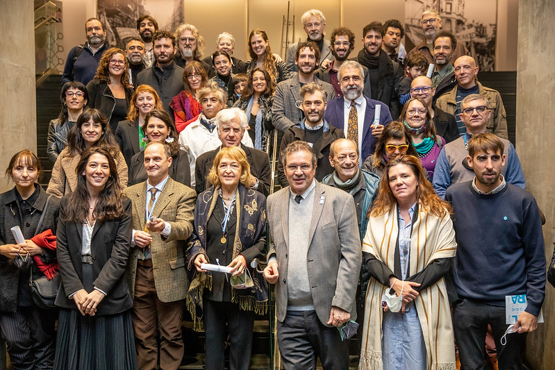 Premios Nacionales 2019/2020: el ministro de Cultura, Tristán Bauer, presidió la entrega de estos galardones correspondientes a las producciones 2015-2018 y 2016-2019 en las categorías Letras, Artes Escénicas, Ensayo y Música, hoy durante el #MICA2022 👉 bit.ly/3wBUYA8.