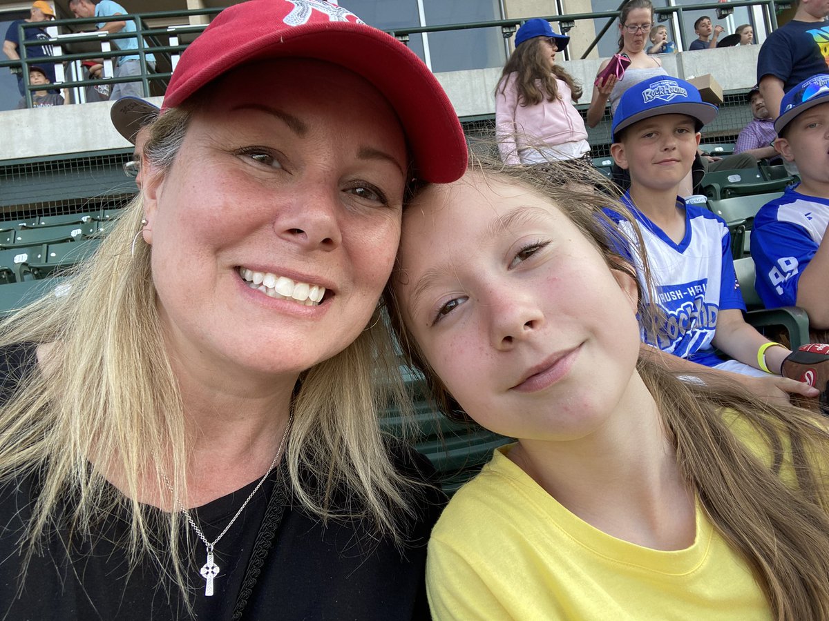 karinwrites's tweet photo. @RochRedWings #rhrockhounds https://t.co/VDpy8S6iEY