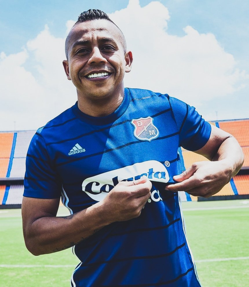 Colanalytics's tweet photo. 📊 Vladimir Hernández vs La Equidad:

◉ 1° en tiros [4] y tiros a puerta [3].
◉ 1° en faltas recibidas [4].
◉ 1= en entradas correctas [2].
◎ 2° en recuperaciones [7].
◎ 4° en duelos ganados [7].
◎ 1 pase clave.

Doblete para ganar el partido. ⚽⚽ https://t.co/UALOMl0ksZ
