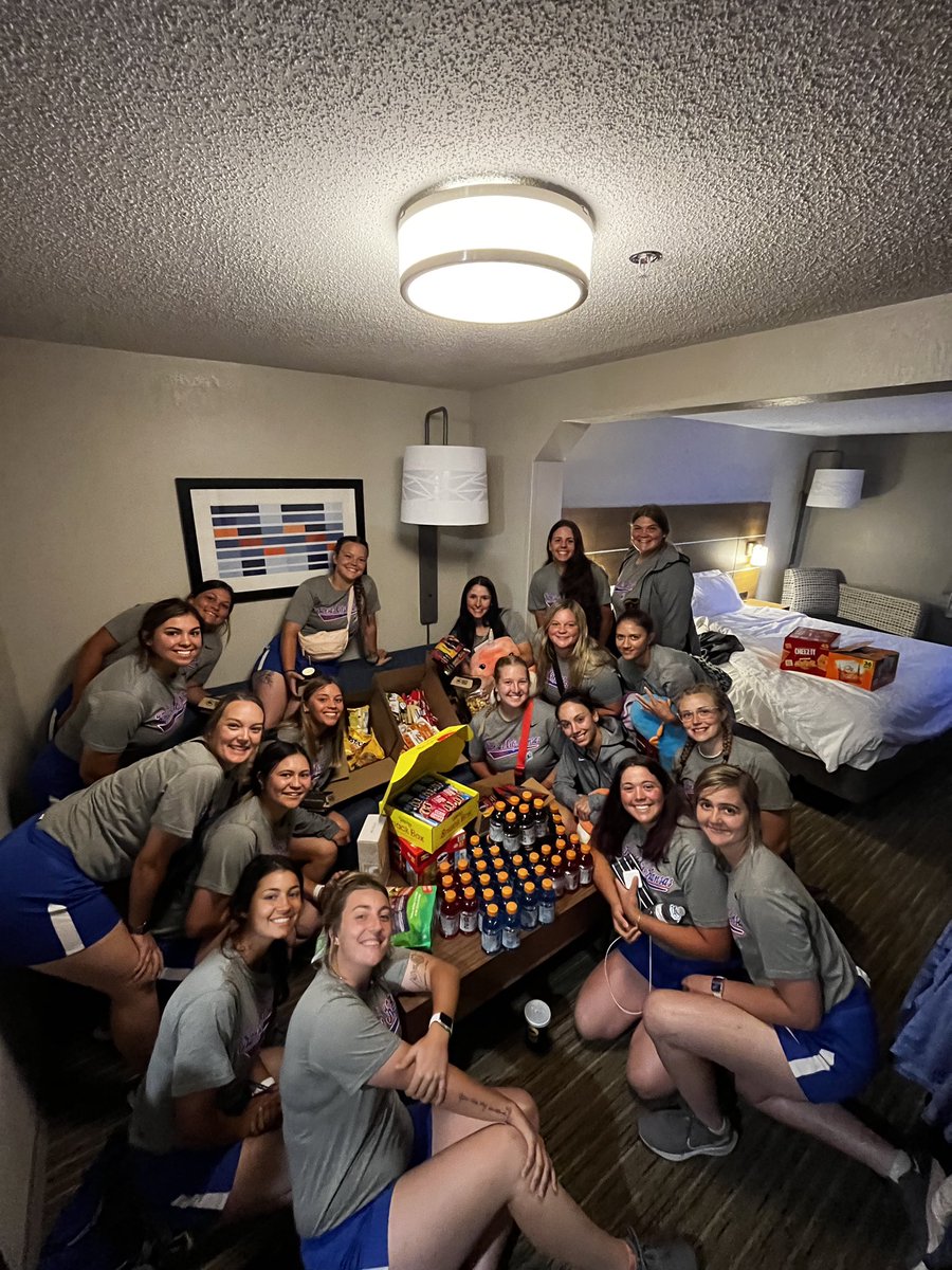 KckSoftball's tweet photo. Thank you @kckvolleyball for the care package! We couldnโt ask for more other than a National title of course! https://t.co/qu7uxdQdc1