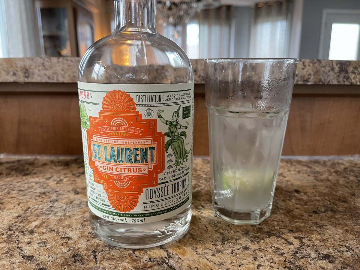 AnickHebert's tweet photo. Après le vent… le bon temps #ginforever @BobbySimard 🥰🥰🥰 https://t.co/eRwxArXsJr