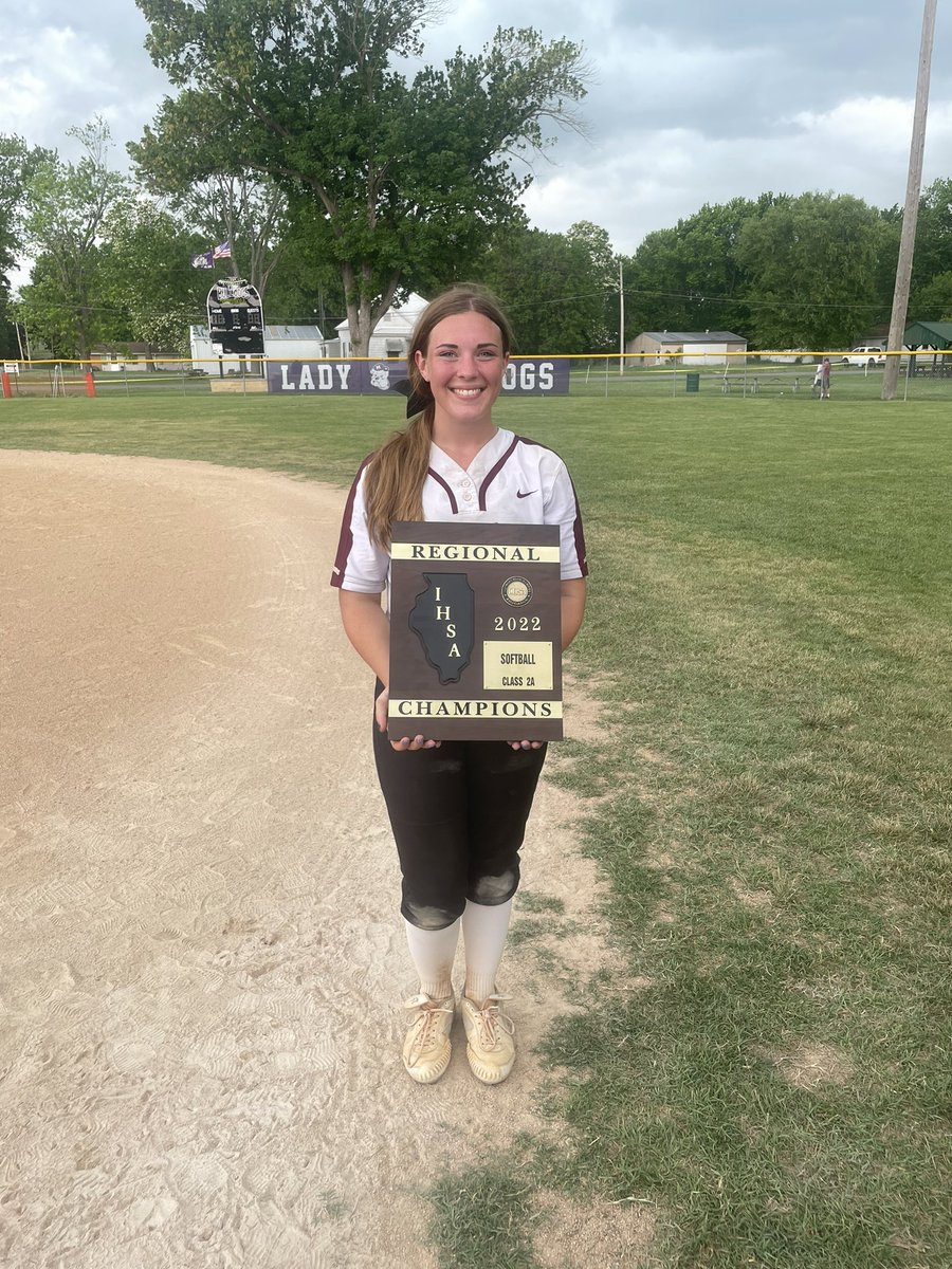 Regional champs💪🏻🥶 #itsateamthing #4peat <a href="/04_house/">Smash House 04 Premier</a>