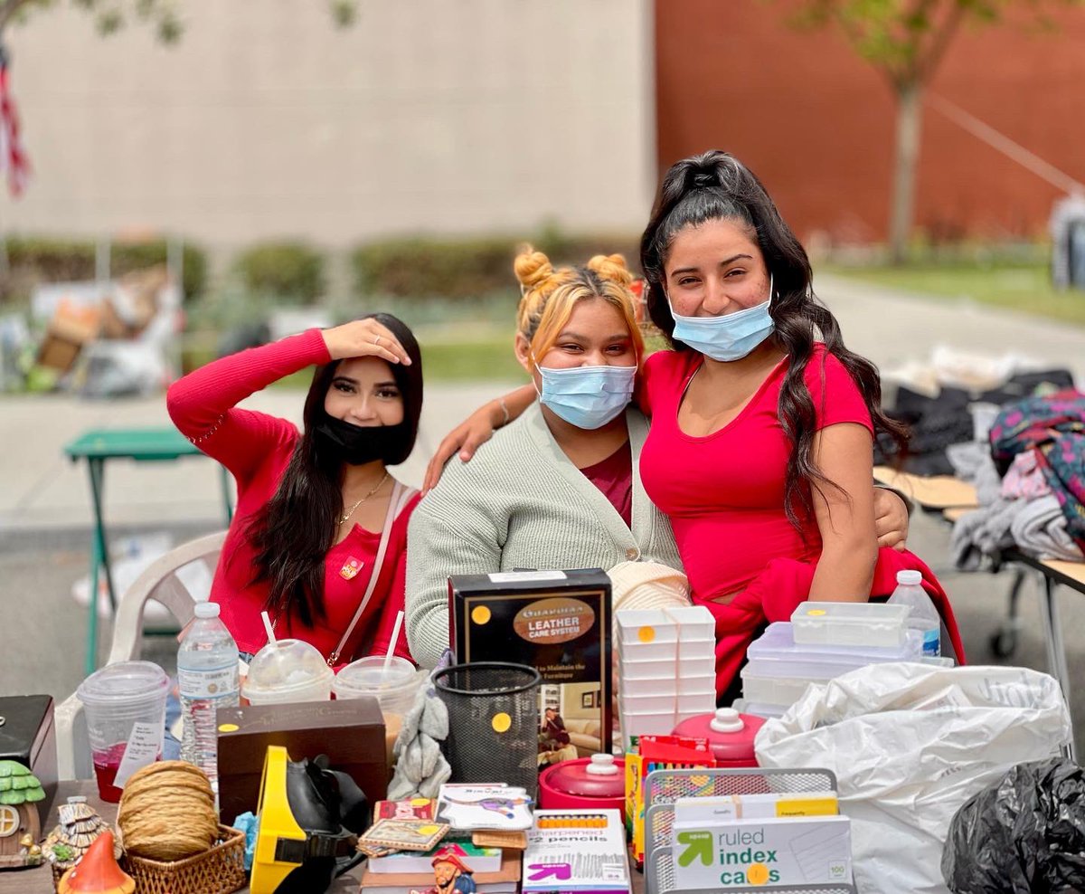 CVUHSD (@cvuhsd) on Twitter photo Today <a href="/HHSCougars/">Hawthorne High</a>, the <a href="/Rotary/">Rotary International</a> held a Community Yard Sale. Our <a href="/LeuzingerHS/">Leuzinger High School</a> #ECA was selling succulents, pressed flower notebooks, hand painted ceramics, magnolia seeds & natural multi-purpose cleaner. Our Youth Integrity Club was there selling jewelry and keychains. #CVUHSDproud Today <a href="/HHSCougars/">Hawthorne High</a>, the <a href="/Rotary/">Rotary International</a> held a Community Yard Sale. Our <a href="/LeuzingerHS/">Leuzinger High School</a> #ECA was selling succulents, pressed flower notebooks, hand painted ceramics, magnolia seeds & natural multi-purpose cleaner. Our Youth Integrity Club was there selling jewelry and keychains. #CVUHSDproud