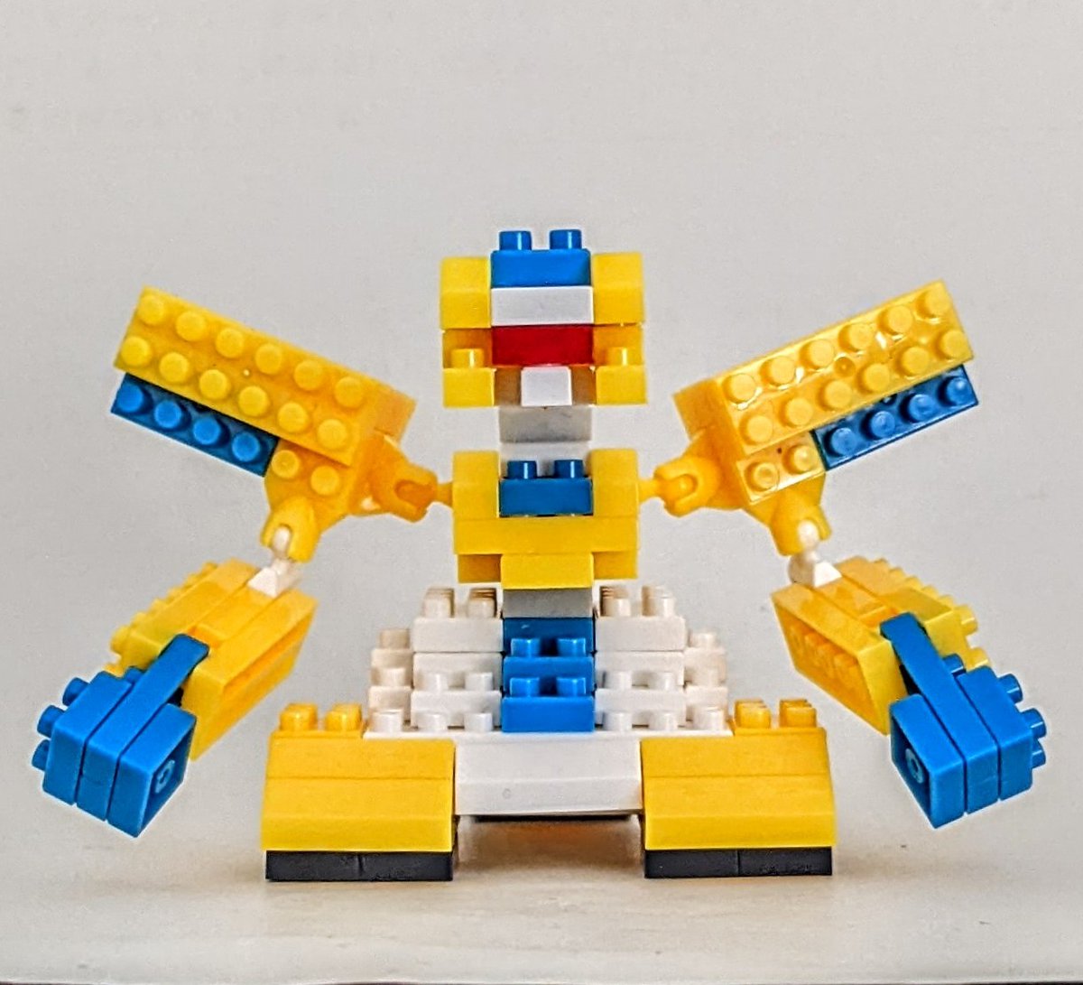 4lVZQrQbACMiyBw's tweet image. BRA00　ランドブラキオ 
史上最大級の草食恐竜とされる
ブラキオサウルス型メダロット
#メダロット　#メダロットs
#Medabots 　 #プチブロック