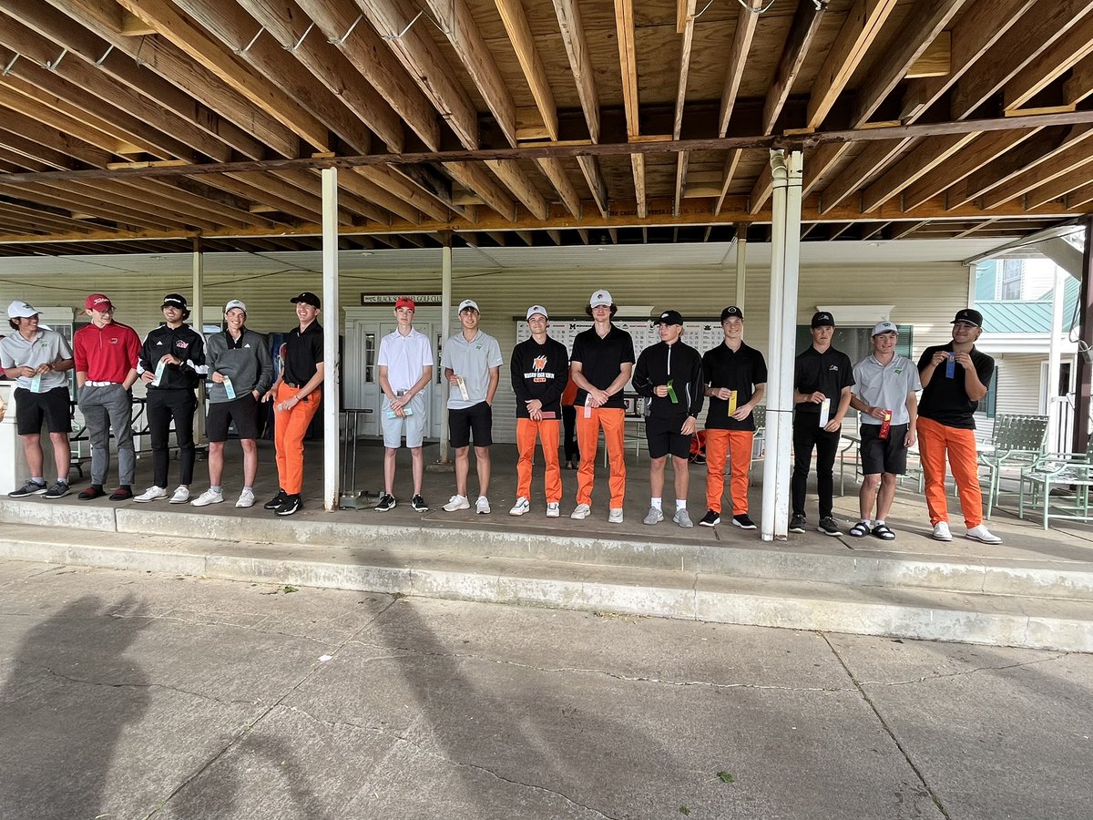 Warsaw_Tigers's tweet photo. It was a great day of golf for the Tigers! And for the NLC! https://t.co/Ai8SsgAxae