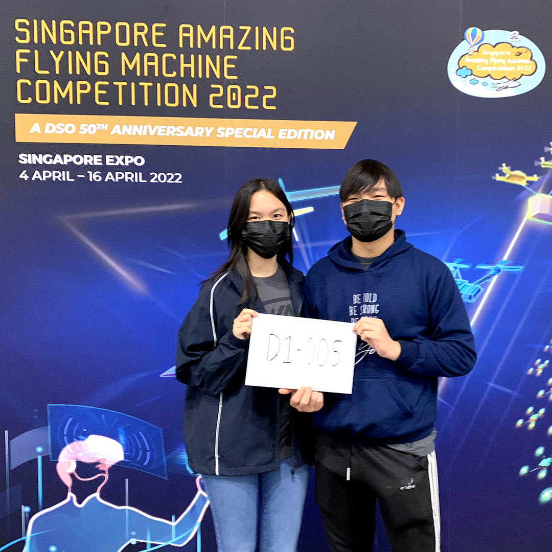 SingaporePoly's tweet photo. Our Aerospace Electronics fam soared high at this year's Singapore Amazing Flying Machine Competition, with two teams clinching first place and another two emerging as first runner-up. Congratulations y'all! 😍Read more here: https://t.co/GvM0D4C5PX
#SPeye #singaporepoly https://t.co/LlrYihF00L