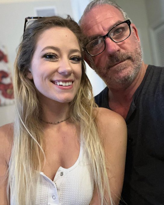 If you are in south Florida and miss the chance to shoot with @riverlynnxxx #hugemistake https://t.c<a href="/tag/hugemistake"class="tags"><span>#hugemistake</span></a>