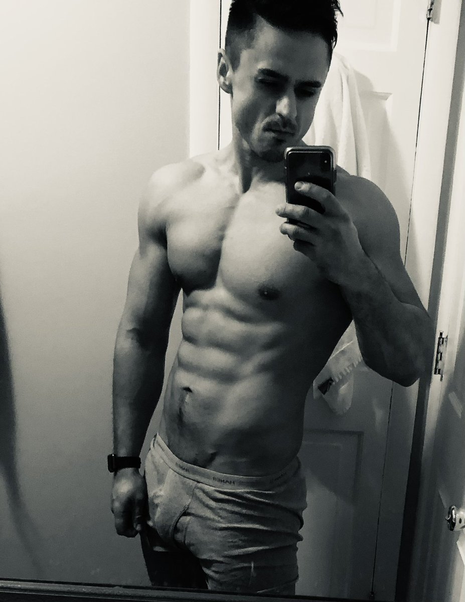 meatheadXRS's tweet photo. Young me, before I got big. 😎 https://t.co/Y9DLzRuiM0