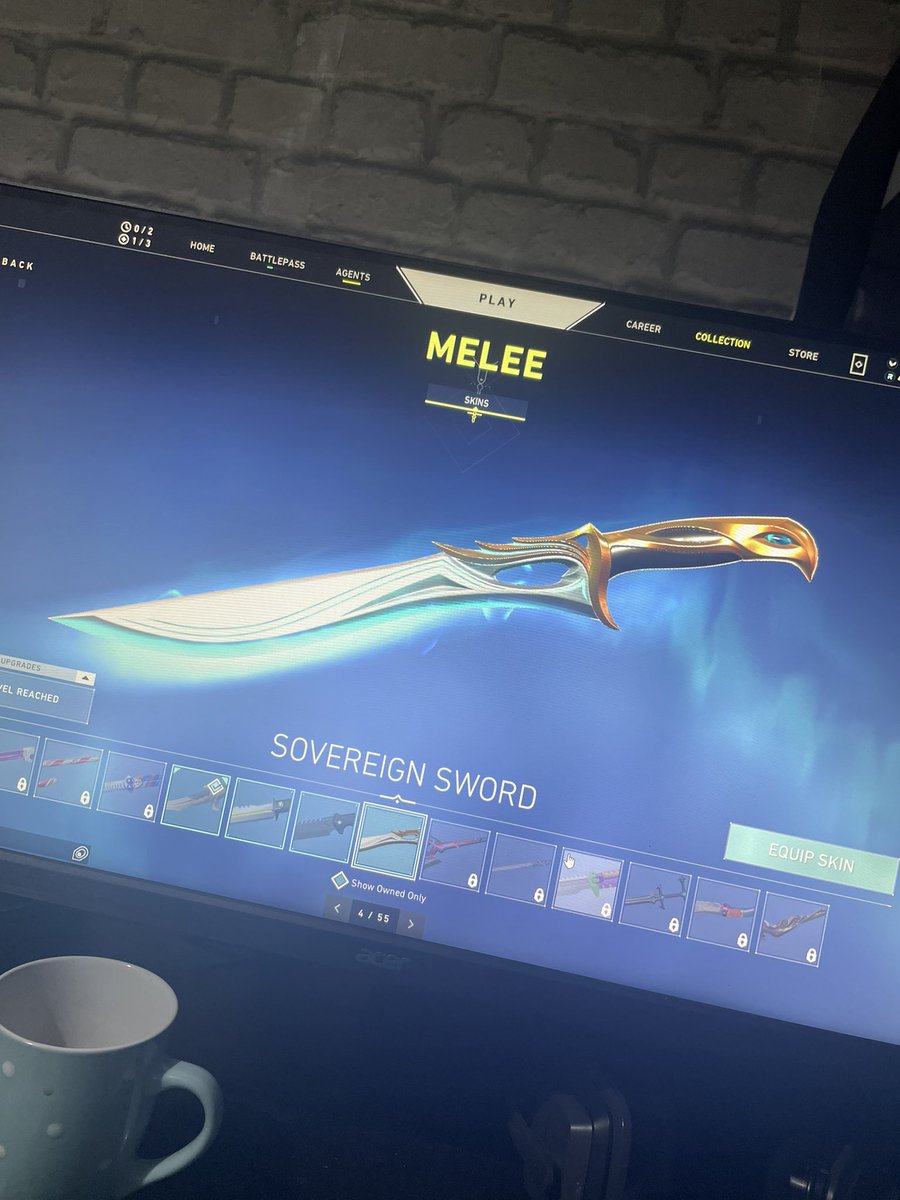 TheNFTPlanets's tweet photo. My mates quitting #valorant and I’m helping him sell his account #EU Has 2 bought knifes and a good few other bought skins currently in gold 2 40$ takes it PayPal or btc accepted dm me 
#valorantaccount #valorantsell #valorantforsale #valoranteu https://t.co/6z573Izjct