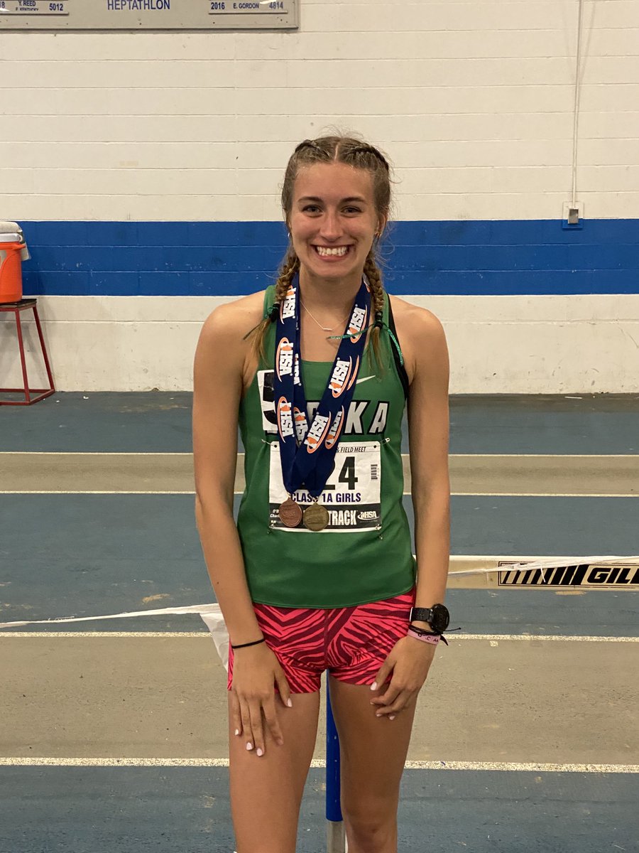 coachheider's tweet photo. Congrats Anna Perry 8th place in STATE in 1600! https://t.co/sQhkxfLekE