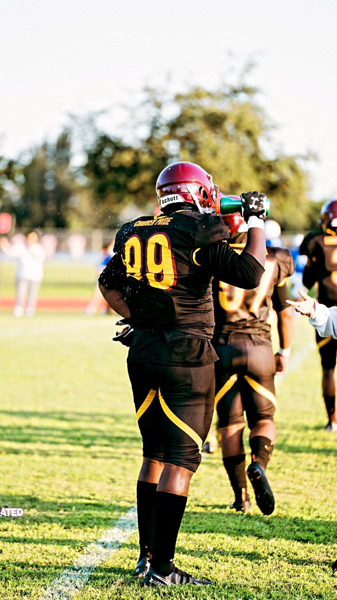 _shevvy_'s tweet photo. #Humble @HH_Athletics @soflarecruiting @larryblustein @MTIFootball @FSUFootball @FIUFootball @TheCribSouthFLA @fanit_now https://t.co/K2PSVlqy53
