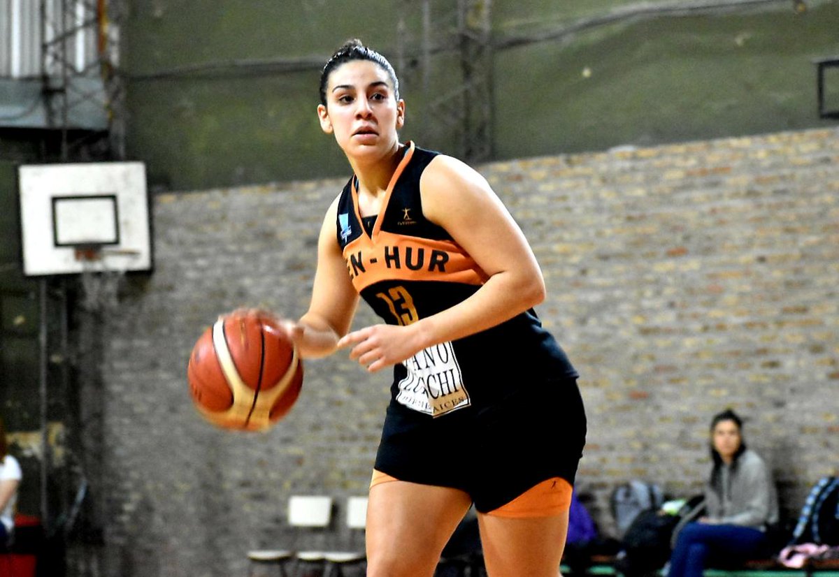 Ben Hur logró su cuarto triunfo consecutivo en casa por la Liga Federal Femenina al imponerse 81 a 49 a Juventud Unida de Gualeguaychú con 13 de Oldani, Barbieri y Traid.  Fotos <a href="/JuanjoCavalcant/">Juanjo Cavalcante</a>
