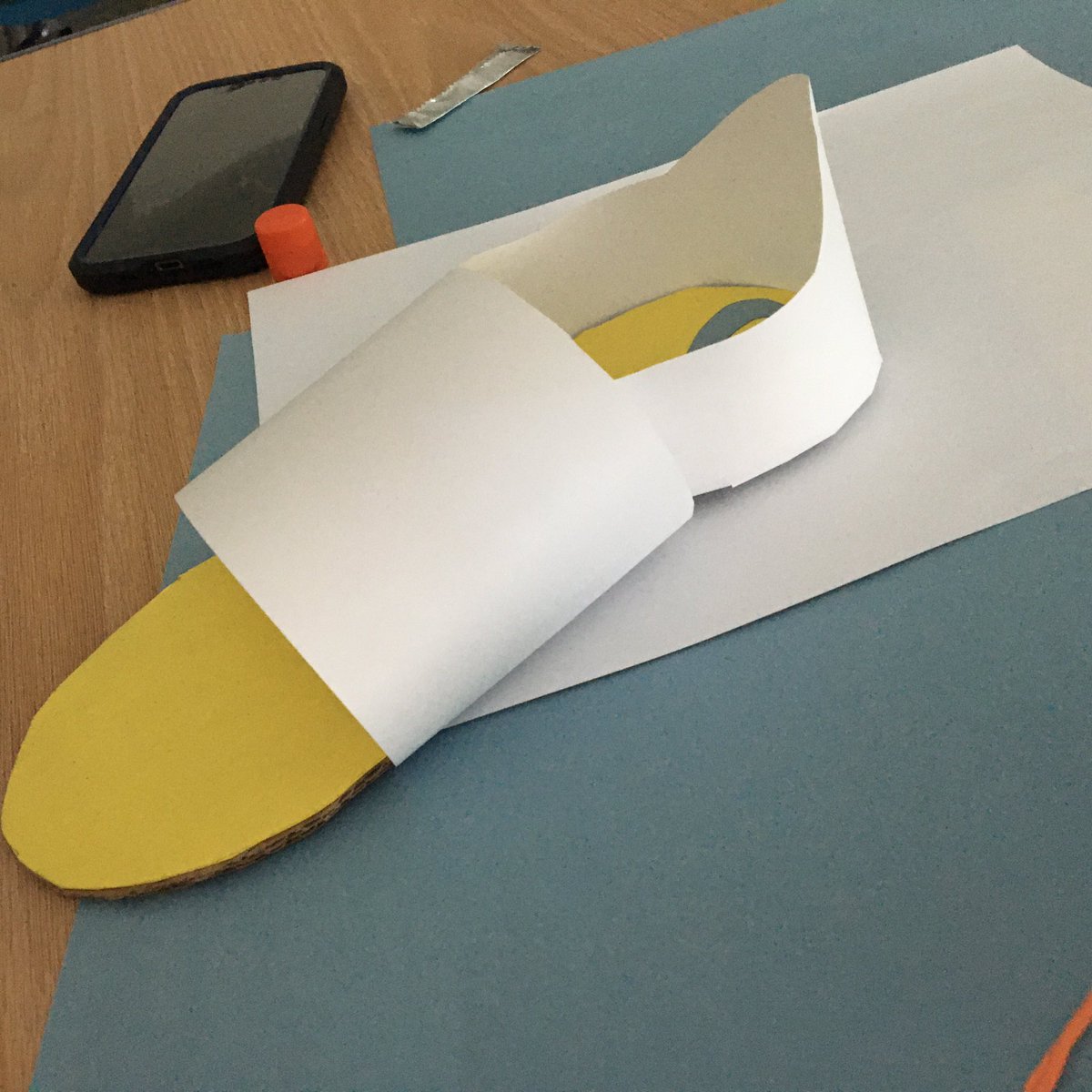 dailystem's tweet photo. Step 3 of this year’s #ShoeDesignChallenge:
Building our shoes
👞 👟 👠 ✂️📦 https://t.co/GDcAlhacNJ