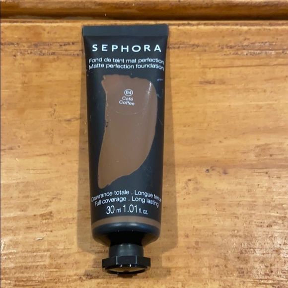 TeresaC24216238's tweet photo. So good I had to share! Check out all the items I'm loving on @Poshmarkapp #poshmark #fashion #style #shopmycloset #rimmellondon #modelco #sephora: https://t.co/ssUVlc9sLT https://t.co/Ht6tJd5aPt