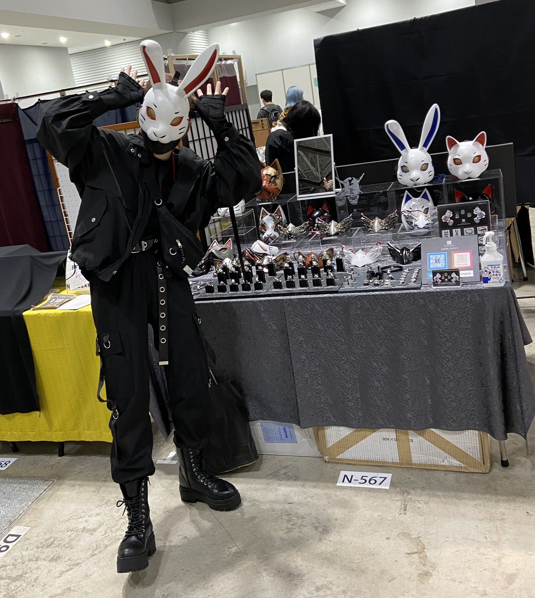 oboro_silver's tweet photo. Rabbit face returned home.β
#rabbit #rabbitface #designfesta https://t.co/EFODvax6et