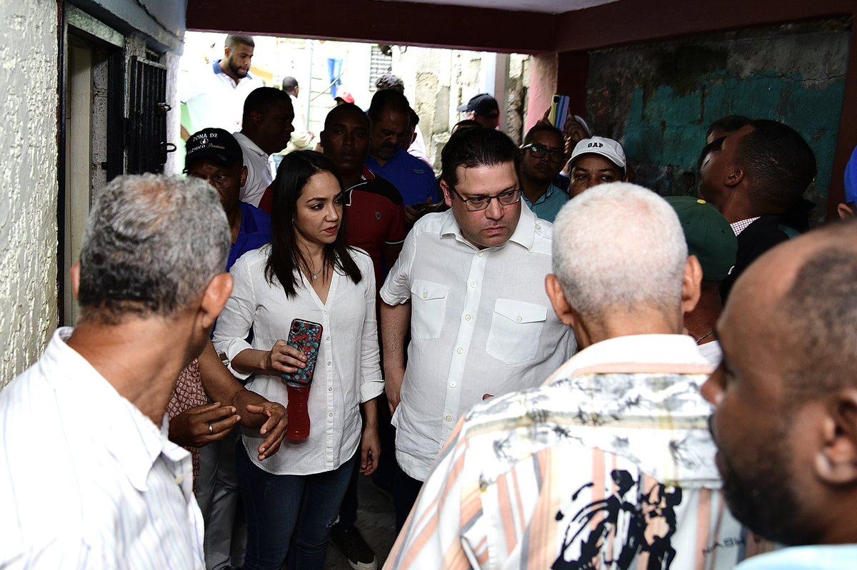 SanzLovaton's tweet photo. El gobierno cerca de la gente. Hoy comenzamos a escuchar las comunidades de la C3 con el programa “El Gobierno en tu Provincia”. También nos acompañó la senadora @Farideraful Mañana a las 10 am nos vemos en el Centro Cultural Narciso González. ¡Los esperamos! 🙌🏼 https://t.co/6UDkm0b1Eu