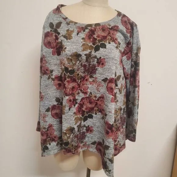 boyntonbargains's tweet photo. https://t.co/Z9nTSqFfsx #greenenvelope #tunic #tunicsweater #womansfashion #womansstyle #styleblog #styleblogger #posh #ShopMyCloset https://t.co/sMR9P20QQz