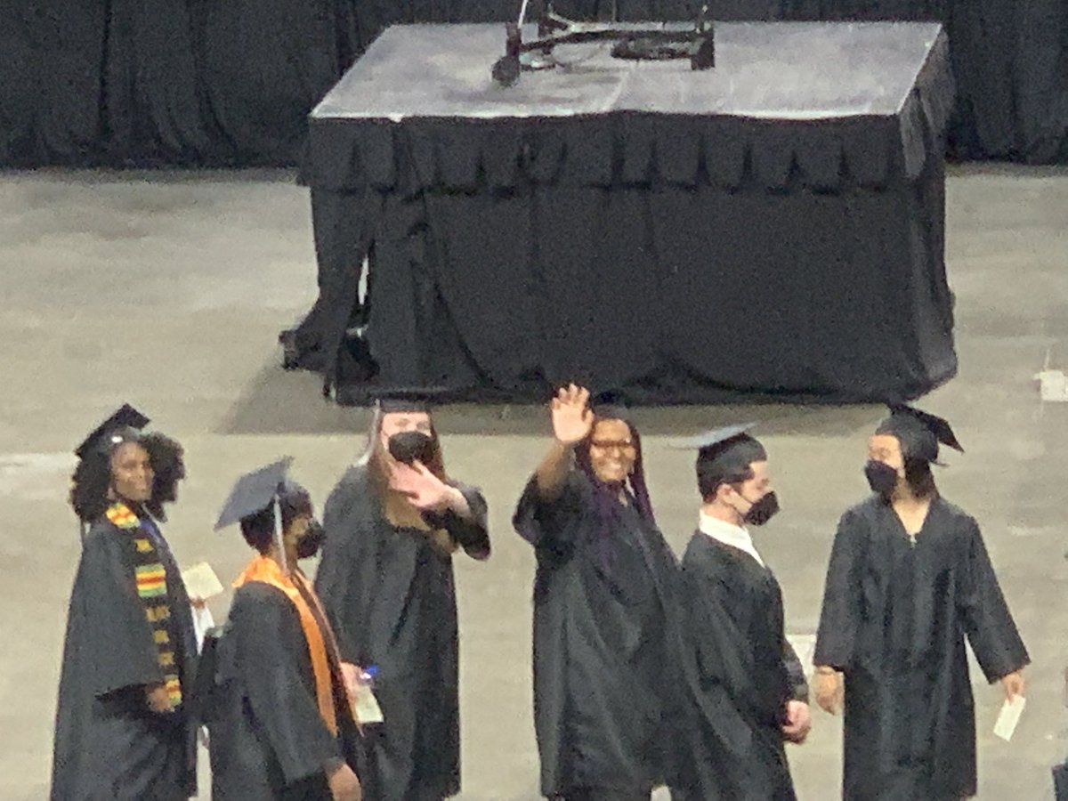 DuchessofRnR's tweet photo. It’s happening!!!! Our girl &amp; her besties are graduating with their associates degrees!!! 
Proud doesn’t even cover it!  
@BellaBurgers you rock! 
#stlcc #Classof2022 #Stlccgrad 
@STLCC thank you for being a fabulous school for our girl 
#APlusProgram https://t.co/7FBTgybkN5