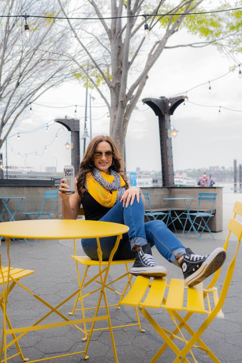 thereallisaann's tweet image. I am loving this mountain freshwater @LiquidDeath and even better made in infinitely recyclable aluminum. #DeathToPlastic