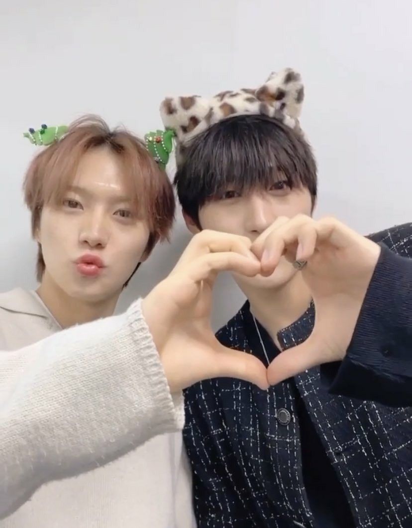 myminminz's tweet photo. Hi only B! this is a new account dedicated to our beautiful couple #Minminz 💍
Please fav and rt to spread it to more people. ♡

#JUSTB #저스트비 #LIMJIMIN #임지민 #JM #추지민 https://t.co/q99C9MjQ4I