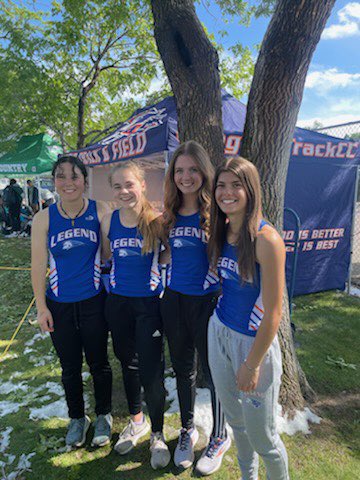 4x100 girls got in!!
On to the Finals!