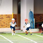 小学1年生が考案。これが1番早く走れるポーズだ!