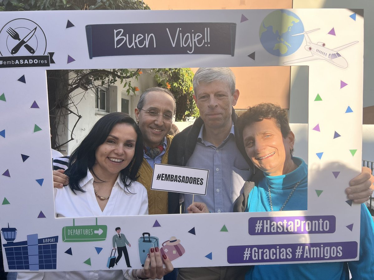 MarianaDilernia's tweet photo. Que linda gente!!! La mejor energía generada siempre por #embasadores @JCCERUTTI  🇨🇭 🇲🇽 🇦🇷 https://t.co/2T3mFHS3vL