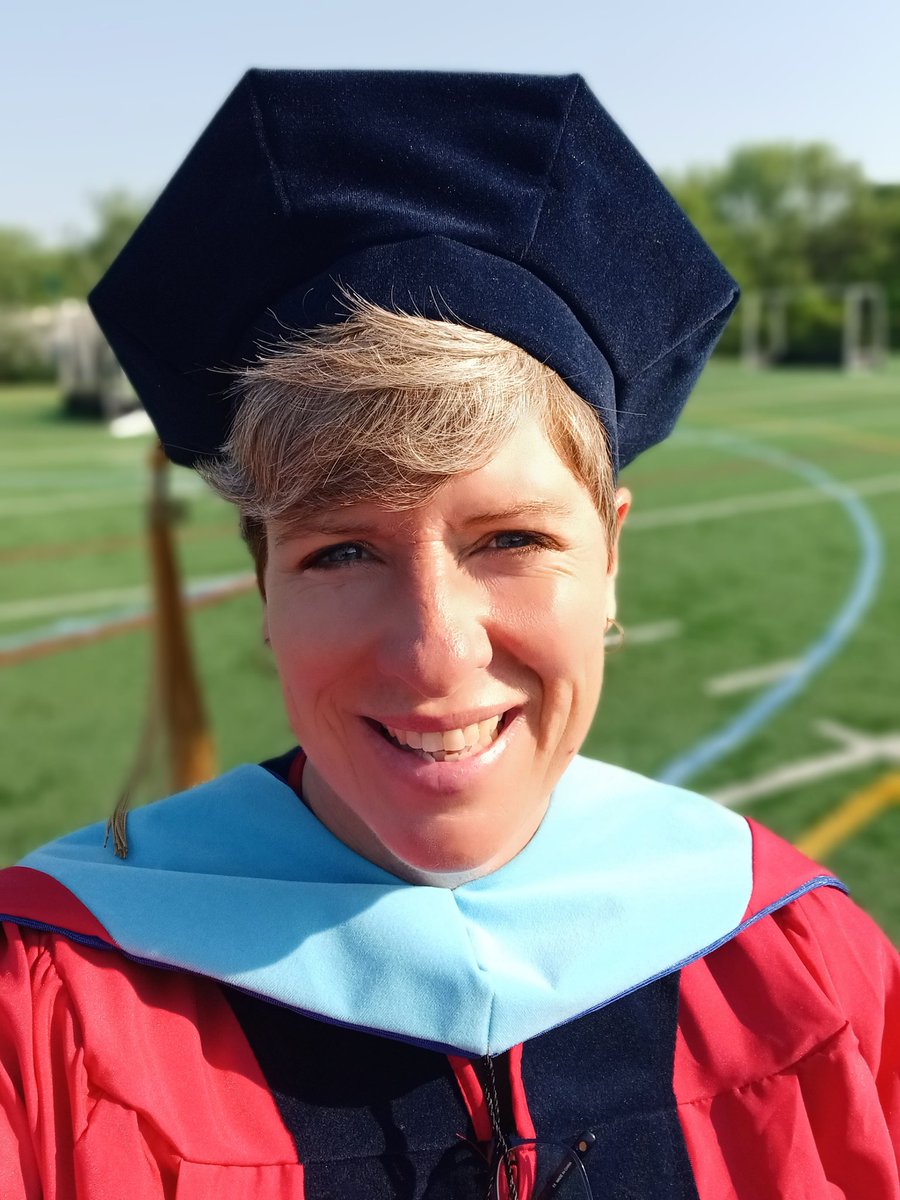 Dr. Robin L. Shrum, EdD tweet media