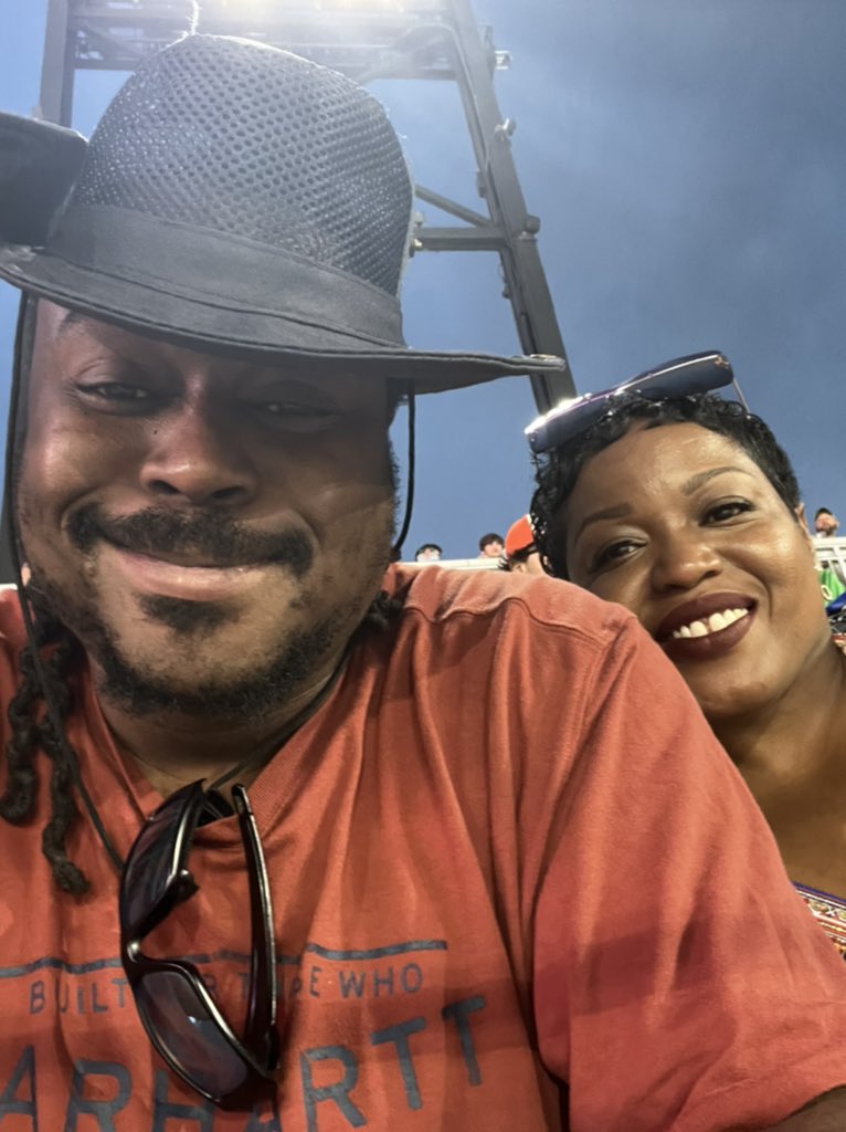 angmgt's tweet photo. #USFL 2nd game https://t.co/aFzBtS7RL3