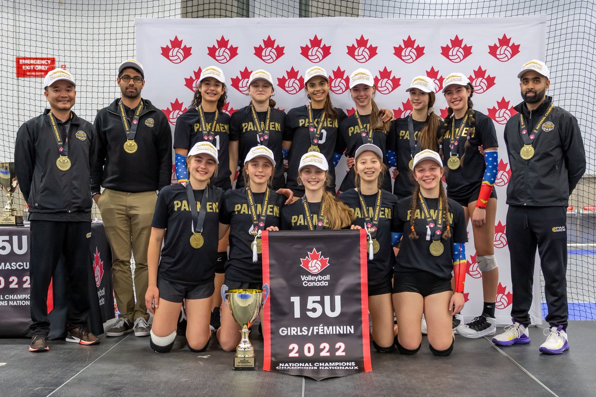 VCNationals's tweet image. All about that bling!… ✨
Well done ladies!

Your 2022 #VCNats 15U Girls National Medalists &amp;amp; All-Stars 🌟!
🥇 @PakmenVball Gold Diem (ON)
🥈 @DefensaVB Purple (ON)
🥉 @LeasideVBC Bolts (ON)
🥳
Congratulations to all! 👏
